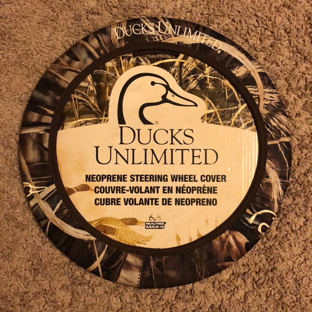 Ducks Unlimited Steering Wheel Cover